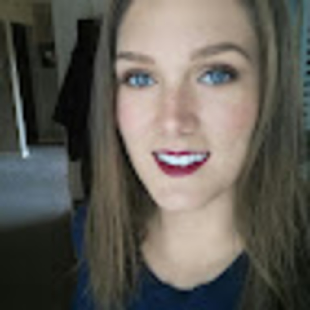 Meet your Posher, Alexis